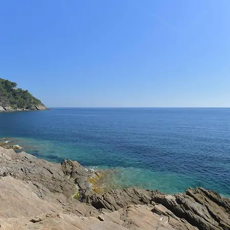 6 Chambres, Vue Sur 180°,plage Privee. Villa