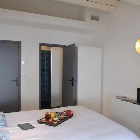 6 Chambres, Vue Sur 180°,plage Privee. *