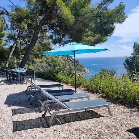 6 Chambres, Vue Sur 180°,plage Privee. Cavalaire-sur-Mer