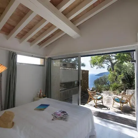 6 Chambres, Vue Sur 180°,plage Privee. Cavalaire-sur-Mer